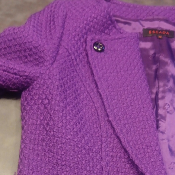 Escada Elegant Purple Textured Wool Knit Lapel One Button Blazer - Picture 12 of 15